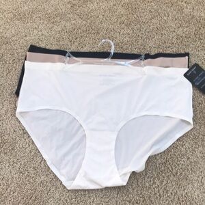 NWT! ELLEN TRACY Size 1X set of three panties